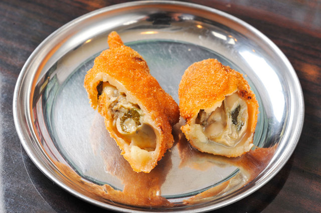 串かつ えいちゃん／串かつ　牡蠣300円