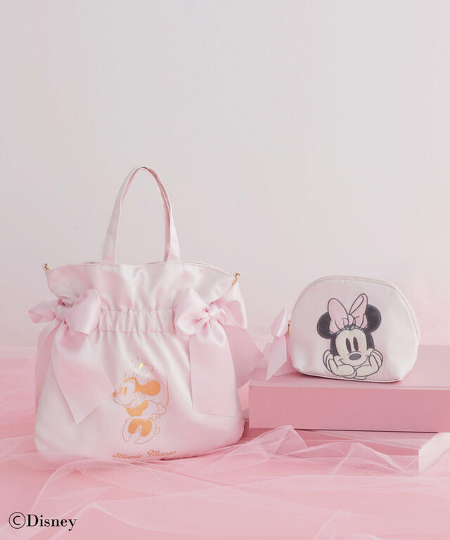 Maison de FLEUR ダブルリボン2Wayトート ￥6,200、ラウンドポーチ ￥4,500