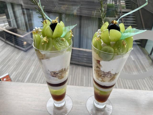 プレミアムシャインマスカットパフェ 味にバリエーションがあって飽きない！