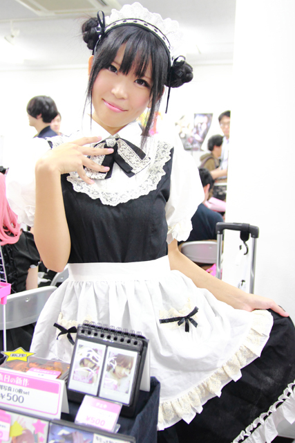 コスプレ美女に会える「コスエクスプレス」