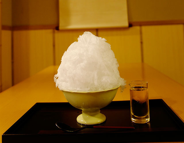 二條若狭屋／べっこう飴氷 756円