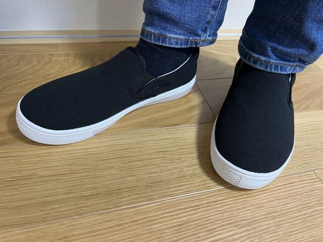 【カインズ カックスシューズ】シンプルでどんなコーディネートにも合わせやすい