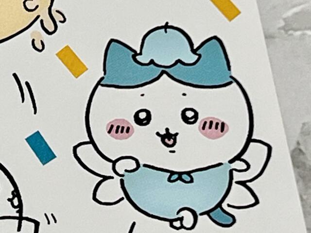 【マクドナルド　ハッピーセット「ちいかわ」】ハチワレはブルーの妖精に。ぺろっと出した舌がキュート！