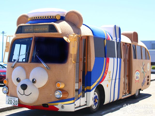2015年のダッフィー10周年記念イベント仕様のダッフィーバス