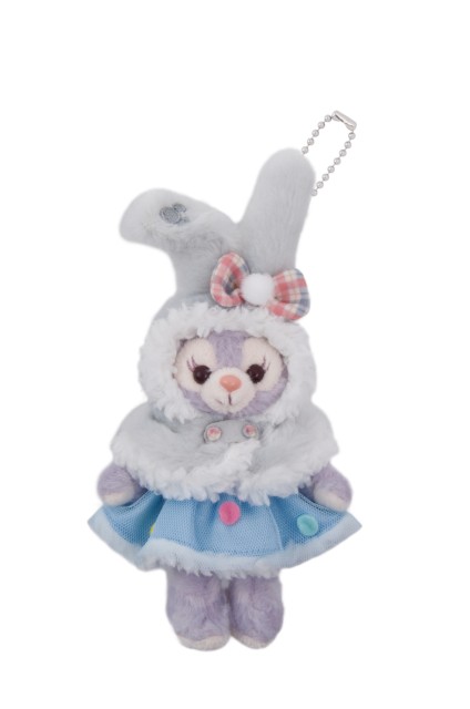 「ダッフィー&フレンズのウィンターホリデー」ぬいぐるみバッジ（ステラ・ルー）