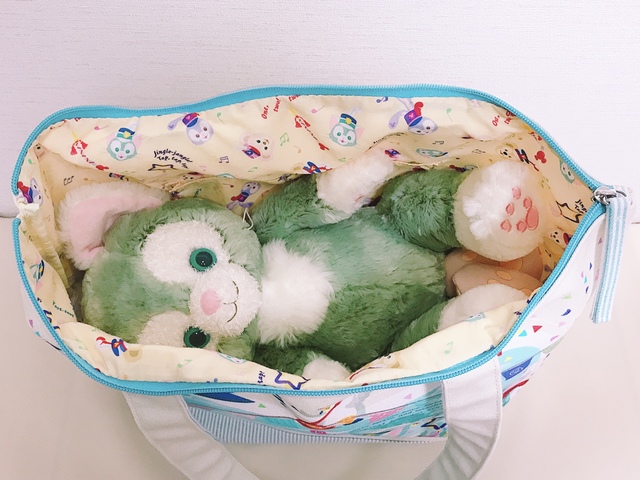 ステラ・ルーの上にジェラトーニ