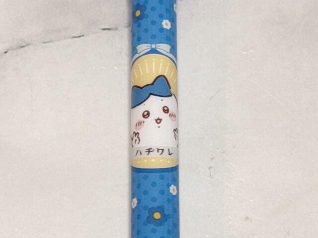 【ちいかわ ボールペン(黒)】どことなく懐かしさが漂うデザインが魅力