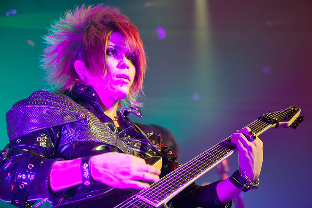 アルルカン・奈緒(G)