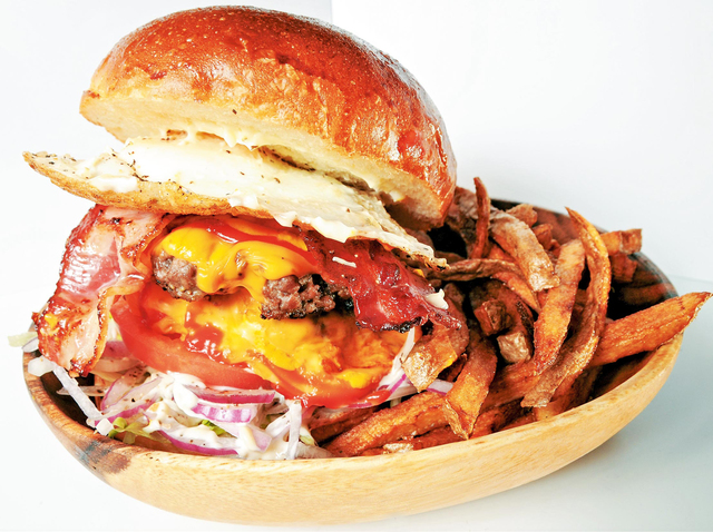 BEKERY 燈 LAMP　ダブルチーズパティーバーガー ベーコン 目玉焼き  1300円