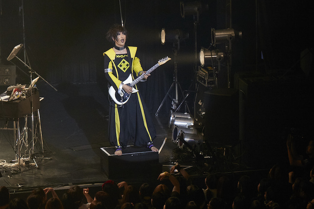 メトロノーム　シャラク／撮影・tama