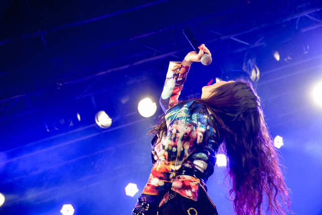 ベッド・イン 益子寺かおり（Vo）　撮影・市村岬