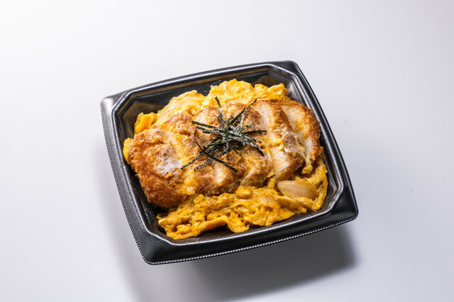 【トライアルの人気惣菜・スイーツランキング 1位】「ロースかつ重」299円（税込）