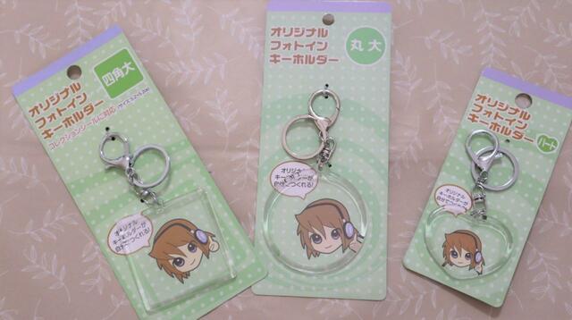 【セリア オリジナルフォトインキーホルダー】四角大、丸大、ハートの合計3種を購入