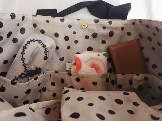 眼鏡ケースもラクラク入る