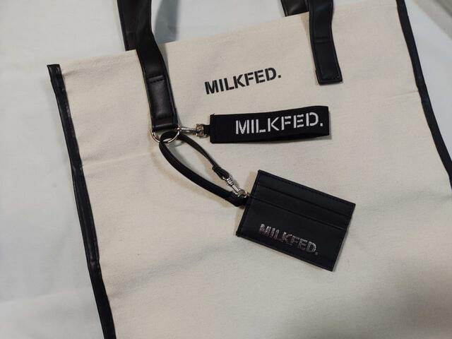 【MILKFED.（ミルクフェド）ショルダーバッグ＆カードホルダー】同日発売のビッグトートバッグにつけても可愛い♥