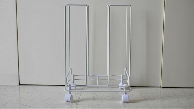 【ニトリ　段ボールストッカー】小サイズ：幅30.5×奥行20.5×高さ43.5cm、重量約1.4kg／大サイズ：幅31×奥行30.5×高さ46cm、重量約1.9kg