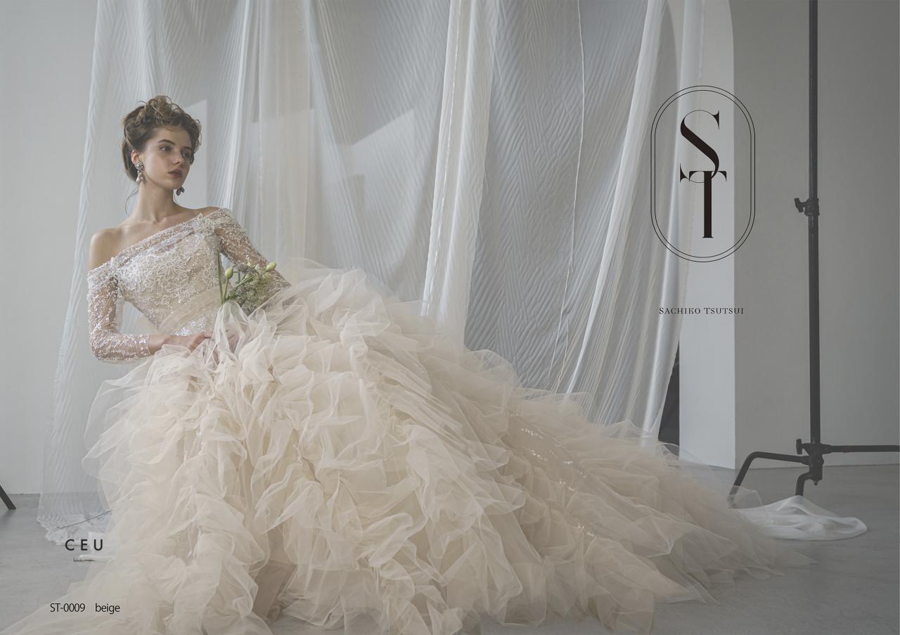 他と差がつくマーメイドドレスも！洗練された大人の可愛さ【ST新作