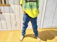 【らくらく動けるデニムテーパードパンツ（キッズ）】普段140サイズの長男にはやや大きめ