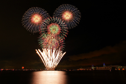 花火 夜景 早いもの勝ち お得に 豪華花火クルーズ が楽しめる この夏最後のイベント開催 1 2 ウレぴあ総研 花火 夜景 早いもの勝ち お得に 豪華花火クルーズ が楽しめる この夏最後のイベント開催 1 2 ウレぴあ総研