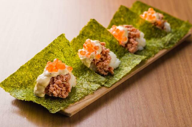 「檸檬たるたる牛タン寿司」【高級牛タン食べ放題『焼肉一心たん助 上野本店』のメニューがグレードアップ】