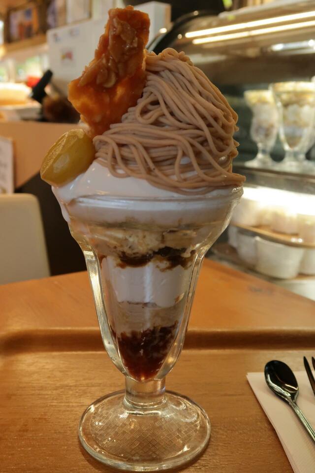 IBARAKI sense 「BARA cafe」笠間和栗のモンブランパフェ　