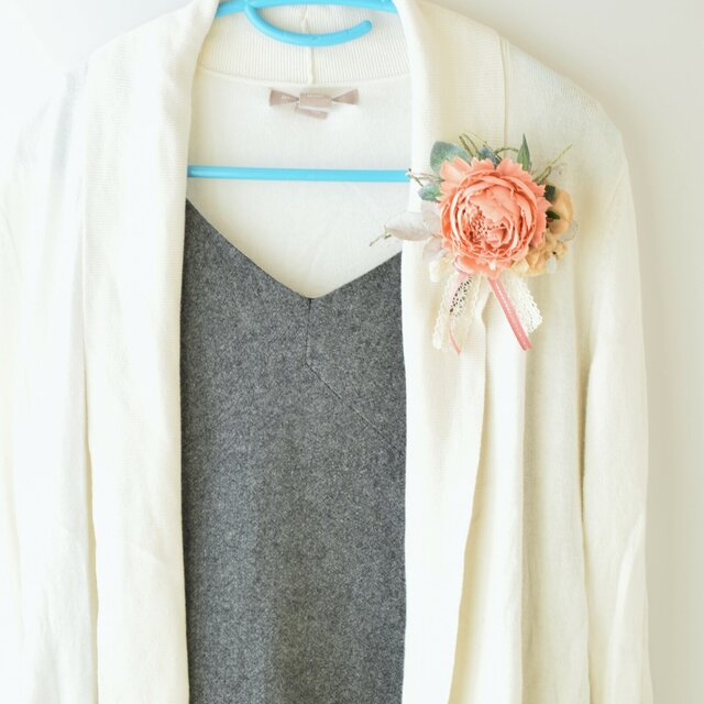 ナチュラルなブーケ風コサージュ／n-flowerbox／1,800円