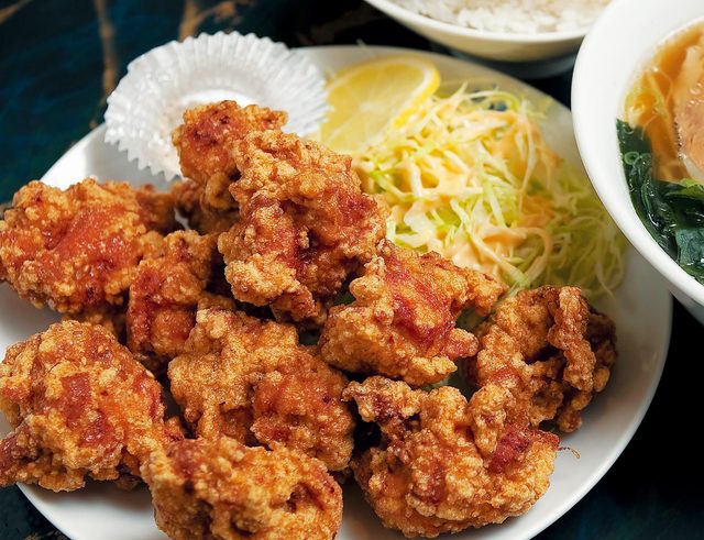 ニュー上海　唐揚げ定食  1200円