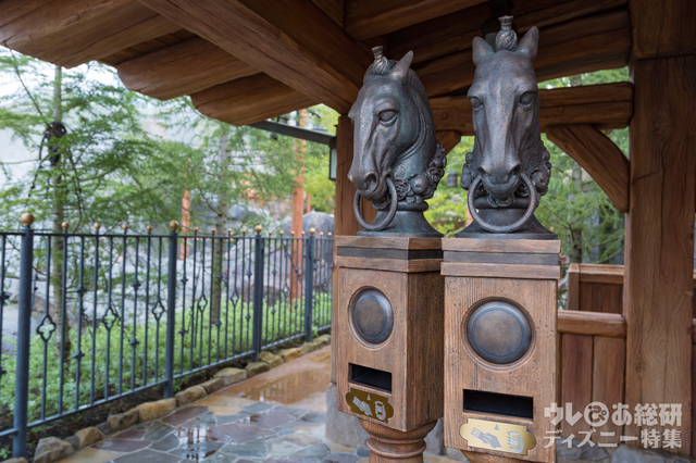 東京ディズニーランド アトラクション『美女と野獣“魔法のものがたり”』撮影/YOSHI