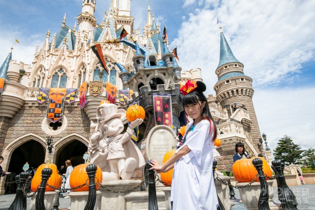 シンデレラ城裏のフォトロケーション｜東京ディズニーランド「ディズニー・ハロウィーン」2018年