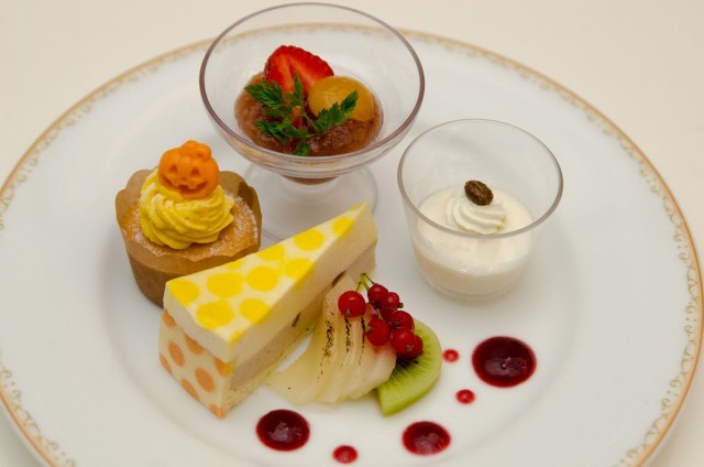 “ディズニー・ハロウィーン” ディナーブッフェ｜東京ディズニーランドホテル「シャーウッドガーデン・レストラン」