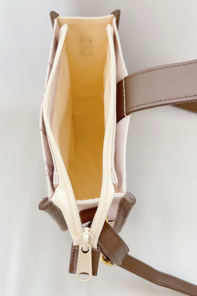 ショルダーバッグ