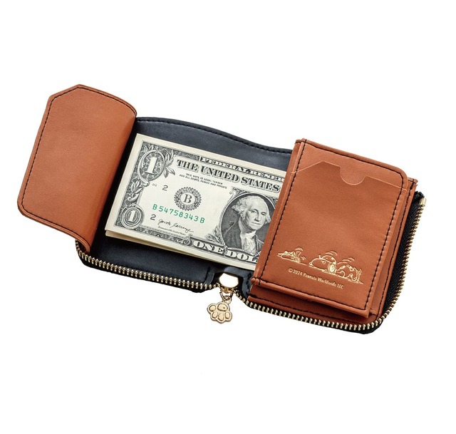 【『SNOOPY YEAR OF THE SNAKE COMPACT WALLET BOOK BLACK』（宝島社）】お札を入れるスペースも完備