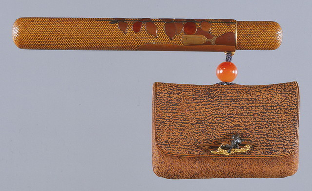 たばこ入れ：「印伝革縁取り提げたばこ入れ」