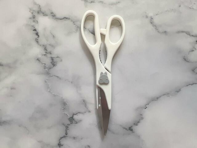 両面にウサギのお顔つき！