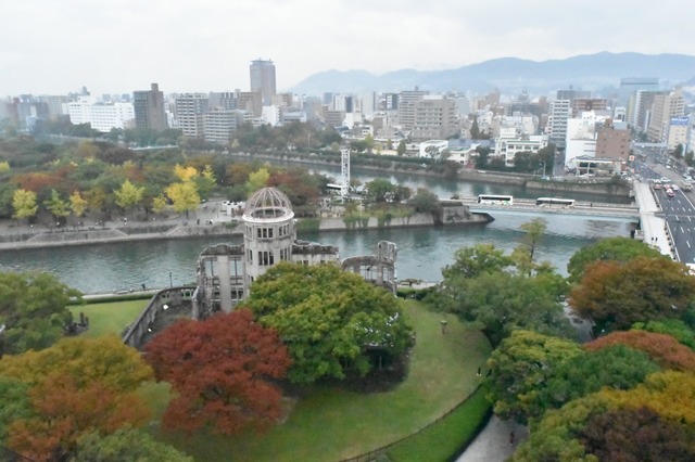 美しい広島の風景をおりづるタワーから眺める