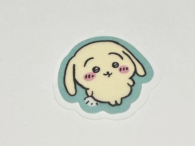 垂れ耳姿もかわいいうさぎ。うさぎファンにはたまらない姿ですね♪