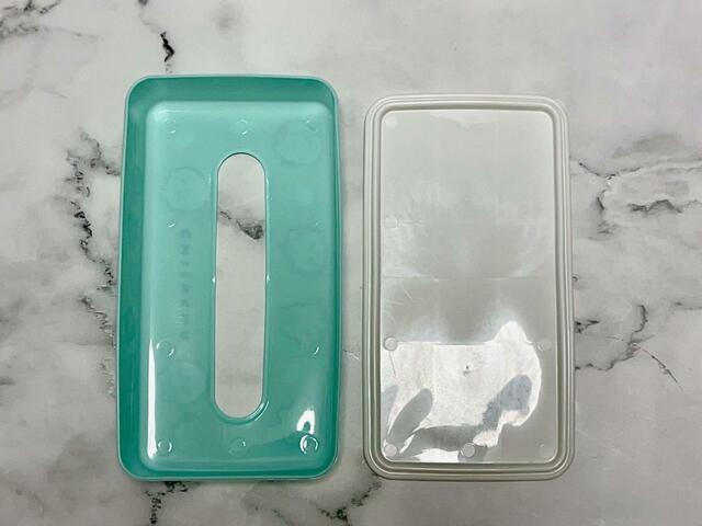 底板を外してティッシュペーパーを入れます！