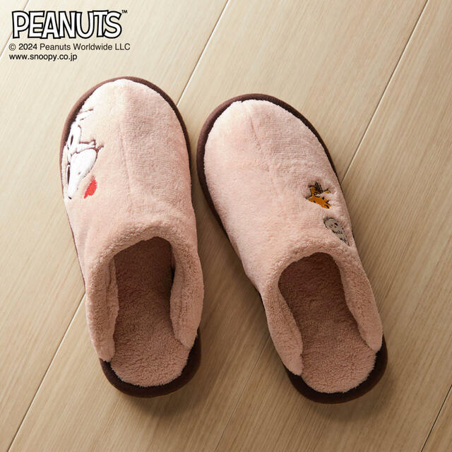 刺繍入りボアスリッパ「スヌーピー」