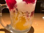 下部には軽い口当たりのマンゴー氷が。