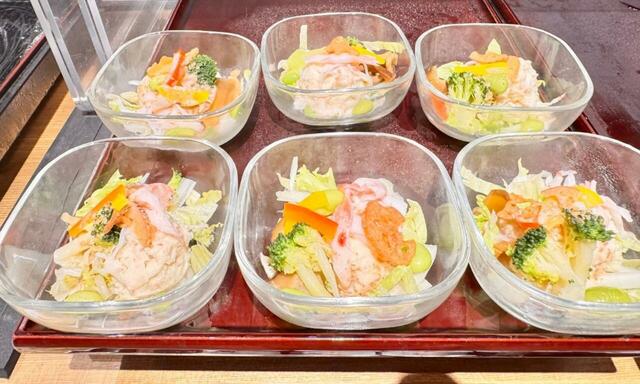 【銀座朝食ラボ 小鉢ビュッフェ】カニカマのサラダ