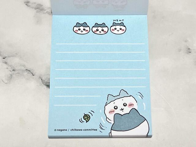 筆者大歓喜の絵柄がこちら。ハチワレの生え変わりがコンプリートされています…！