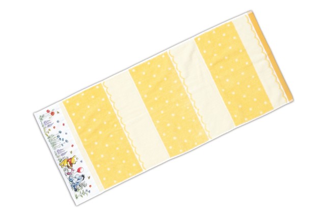 フェイスタオル 1,500円｜縦約82×横約34.5cm｜東京ディズニーリゾートAfternoonTeaプロデュース限定アイテム第3期「くまのプーさん」｜東京ディズニーランド「ホームストア」、東京ディズニーシー「ベッラ・ミンニ・コレクション」