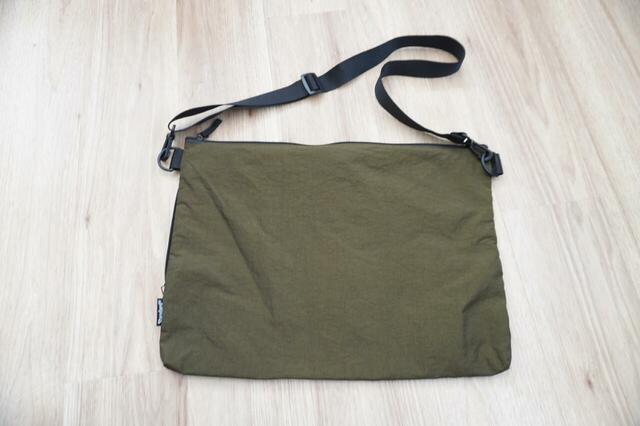 【StandardProducts】ソフトナイロンショルダーバッグ：550円（税込）