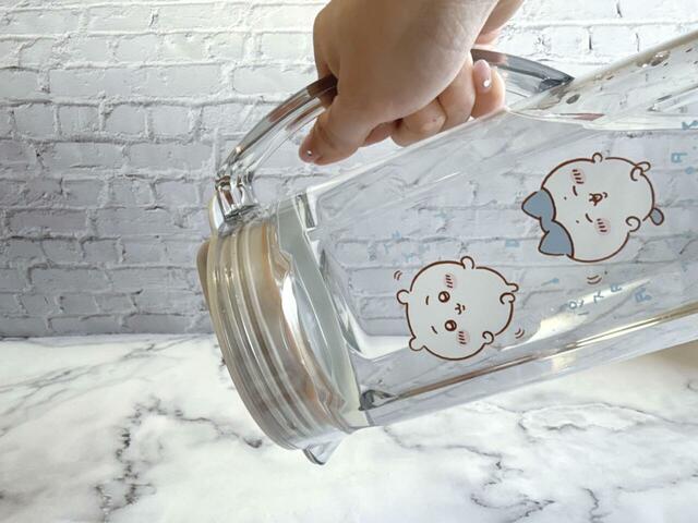 斜めにしても水がこぼれないのすごすぎる…！