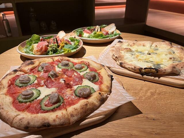 【星野リゾート BEB5沖縄瀬良垣】「BEBピッツァセット」（ピッツァ１枚、アンティパストミスト9種盛り）2,800円