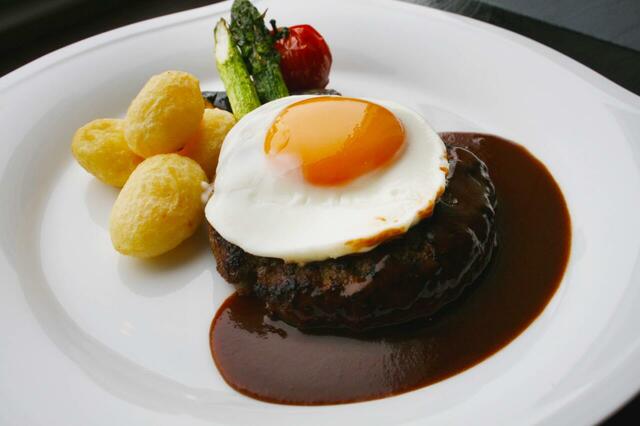 「選べるメインディッシュイメージ」＜期間：2025年4月26日（土）〜5月6日＞【GW限定ディナービュッフェで寿司やローストビーフが食べ放題！樽詰スパークリングワイン＆サングリア飲み放題プランも！】