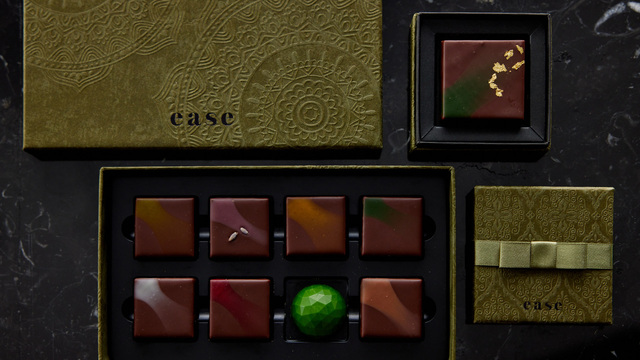 「パティスリー イーズ」＜期間：〜2025年2月14日＞【【DEAN ＆ DELUCA】フランスの正統派ショコラや日本の繊細チョコレートが勢揃い！バイヤー選りすぐり「CHOCOLATE COLLECTION 2025」開催】