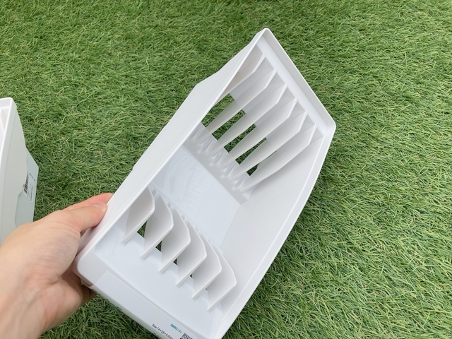 【トトノ 棚置きディッシュスタンド(ワイド)】サイズは幅14×奥行28×高さ9.5cmです