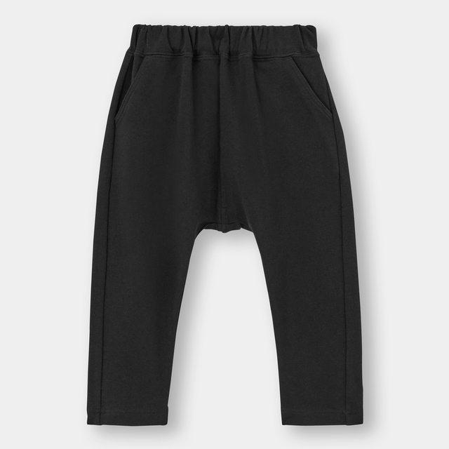 サマナルパンツ　各790円（税抜）