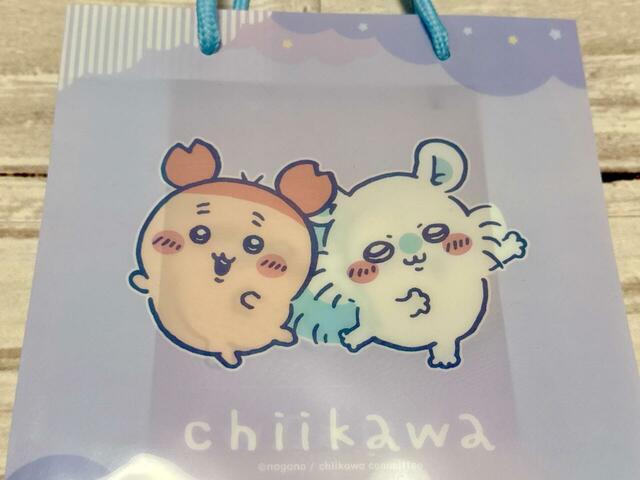 お揃いのポーズがキュートなふたり。なんだかこのふたりの並び、合うんですよね…尊い！